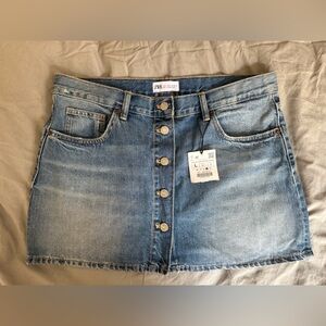 Zara Mini Skirt NWT! Size L